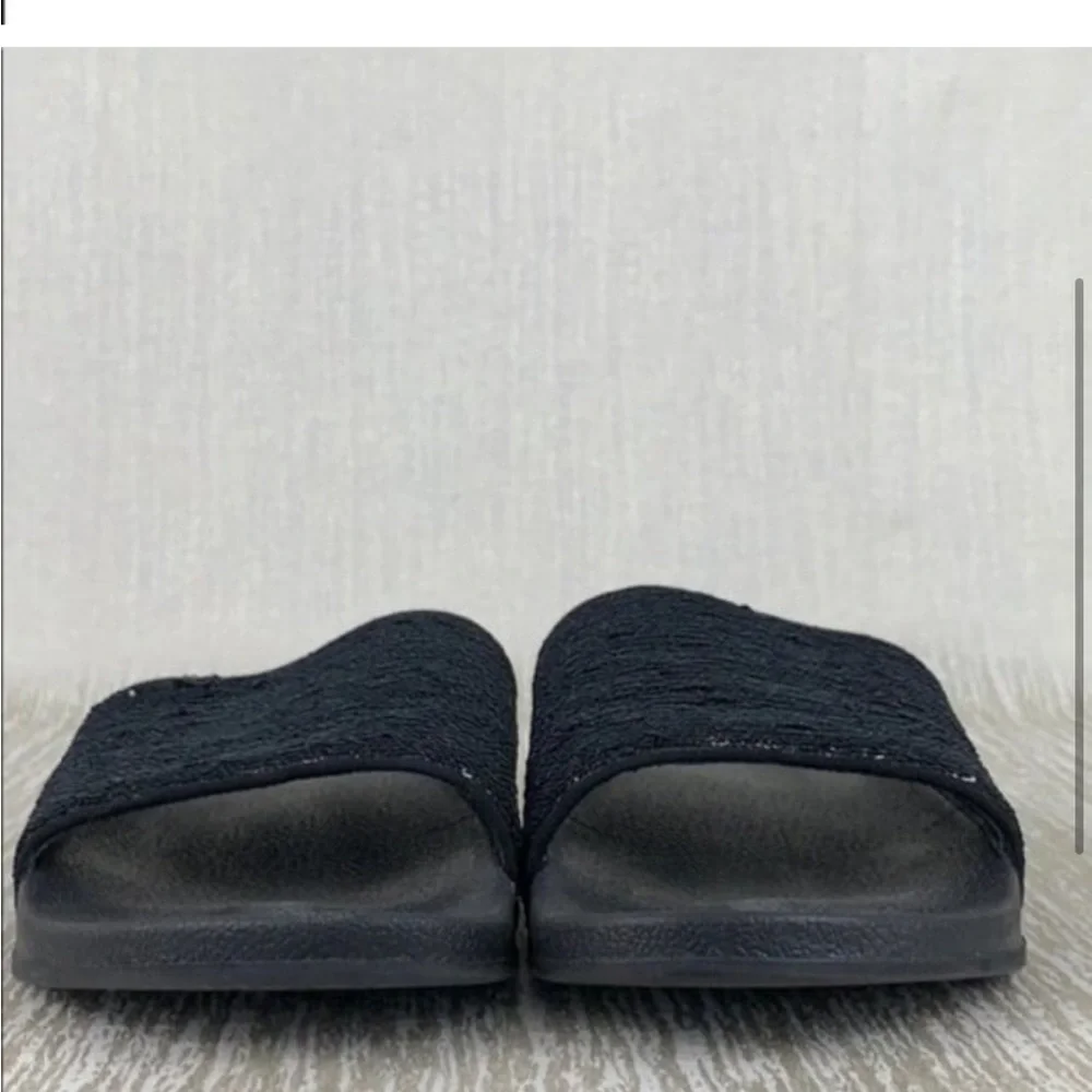 INC INTERNATIONAL•Black & Silver Sequin Slides•11